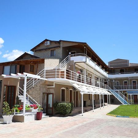 Dolce Italia Residence Radhime Bagian luar foto