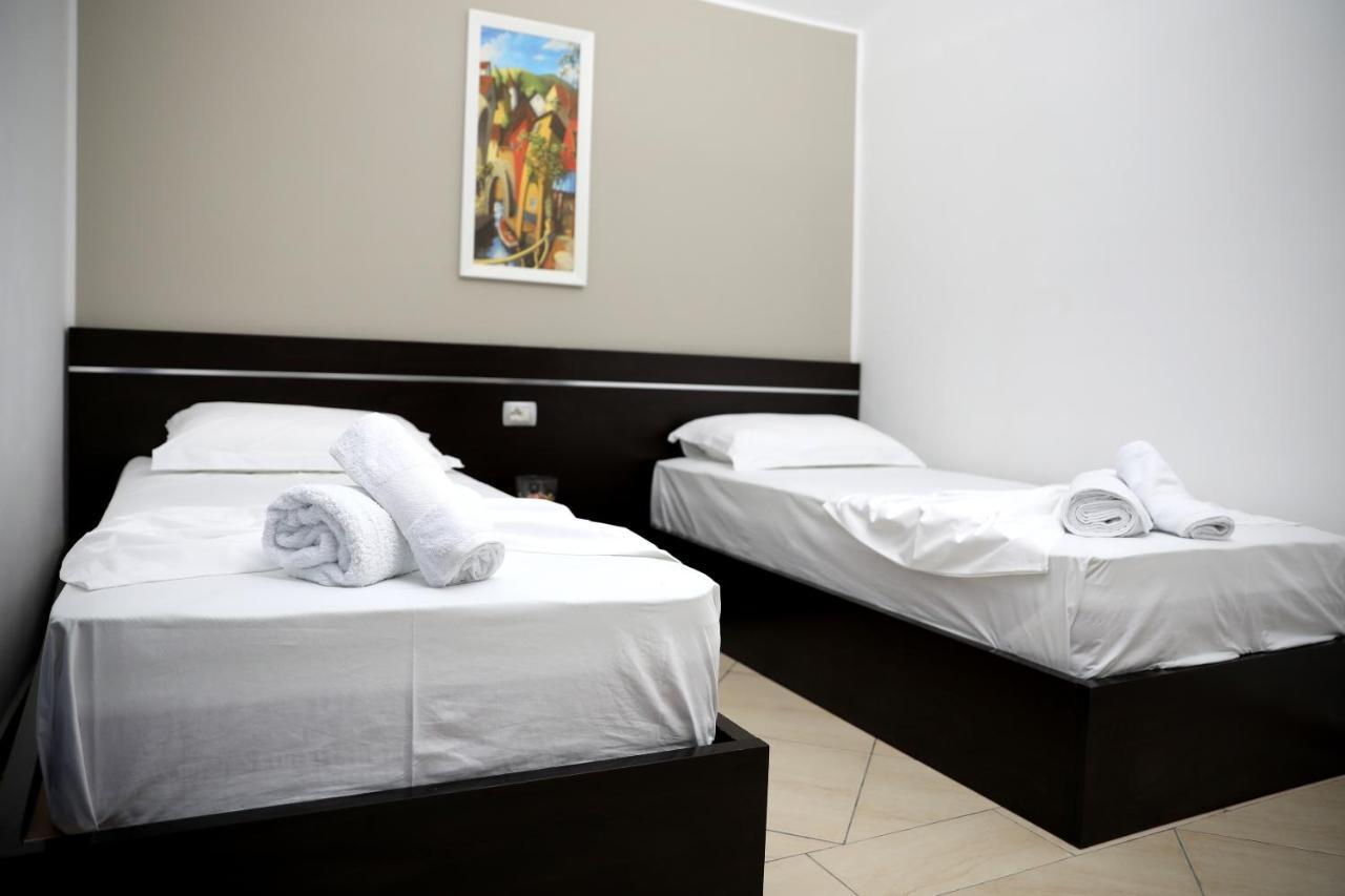 Dolce Italia Residence Radhime Bagian luar foto