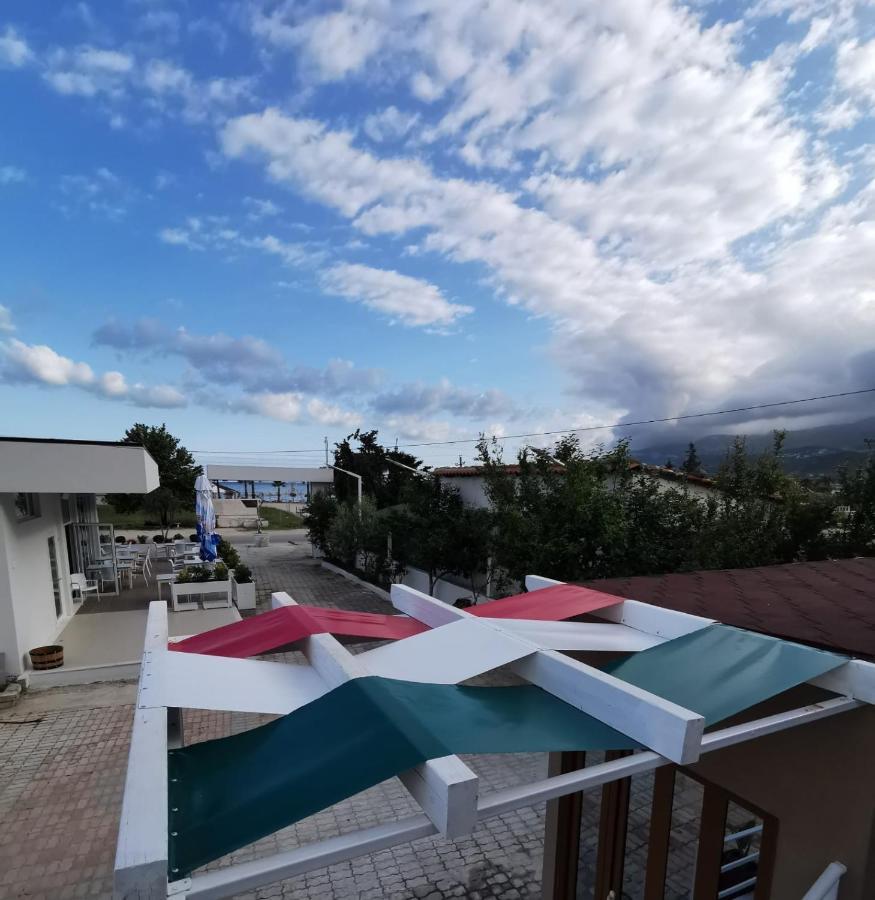 Dolce Italia Residence Radhime Bagian luar foto